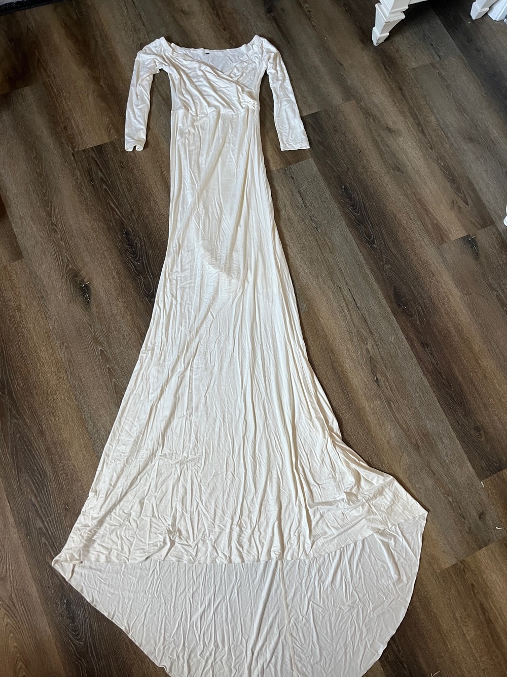 Maternity White long sleeve maxi Dress, small